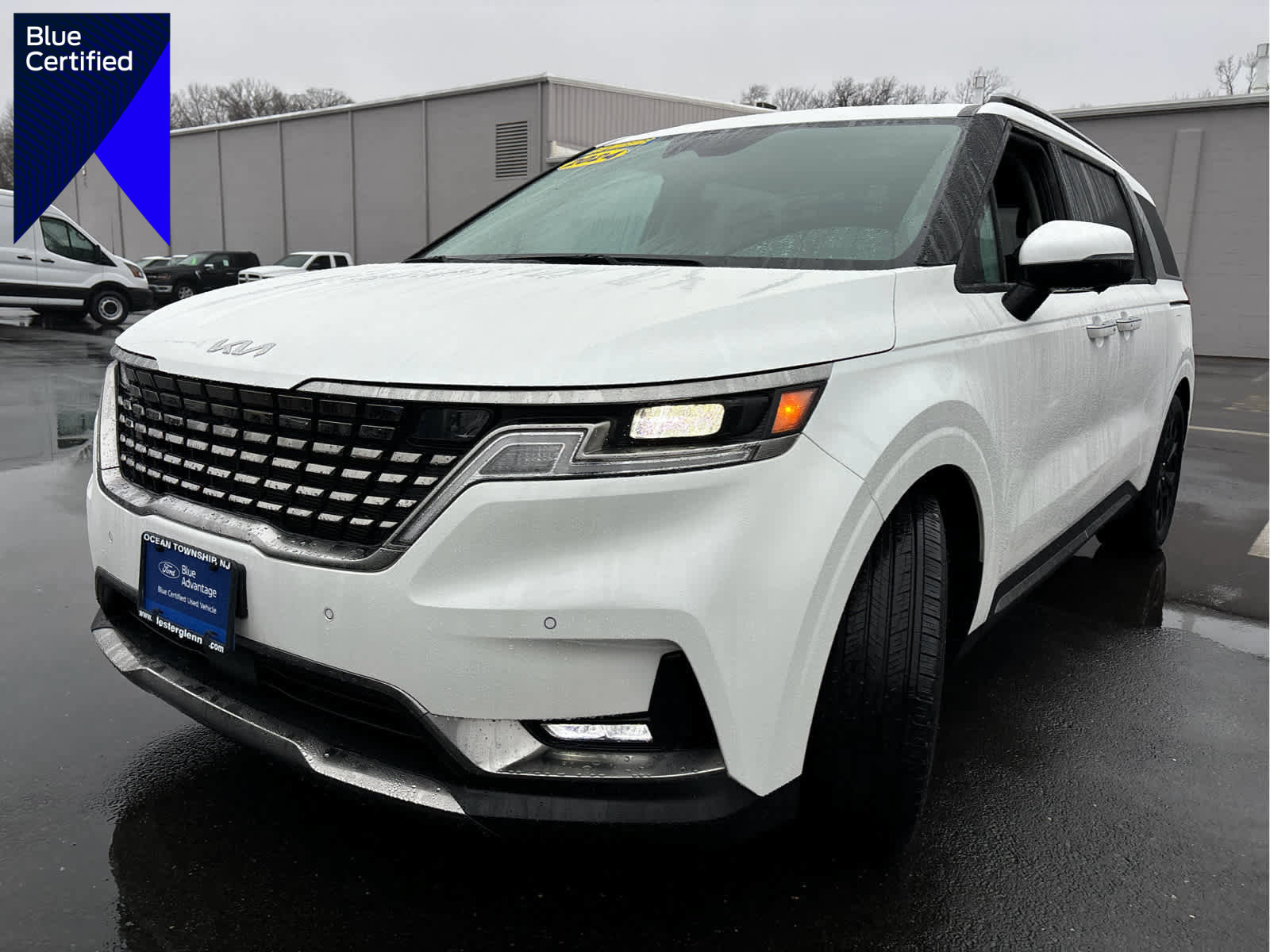 Used 2024 Kia Carnival SX image 1