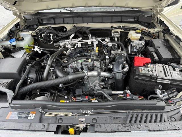 Certified 2025 Ford Bronco Badlands AWD/4WD image 14