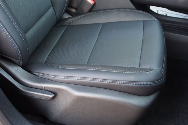 Used 2026 Chevrolet Equinox EV LT FWD image 12