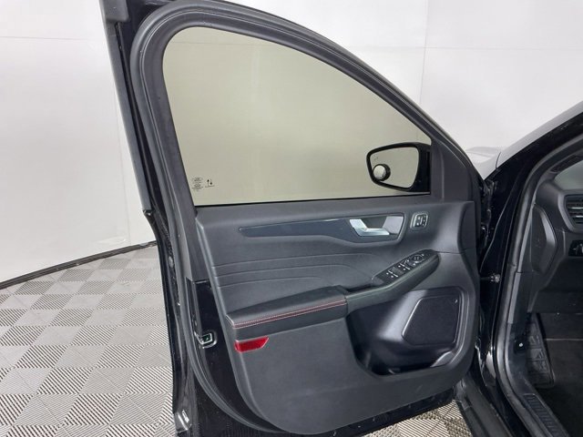 Certified 2023 Ford Escape ST-Line Elite w/ Class II Trailer Tow Package image 15