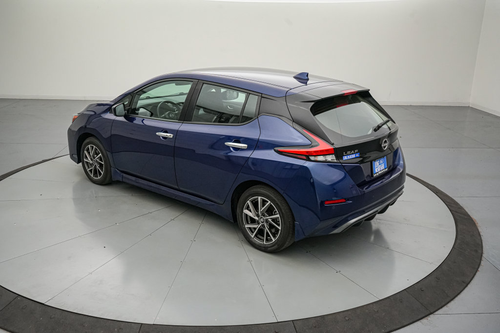 Used 2025 Nissan Leaf S FWD image 6