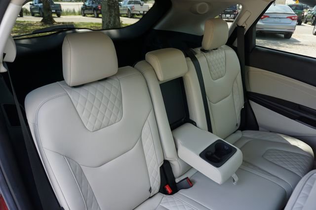 Certified 2023 Ford Edge Titanium image 16