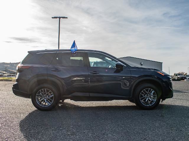 Used 2026 Nissan Rogue SV AWD/4WD image 4