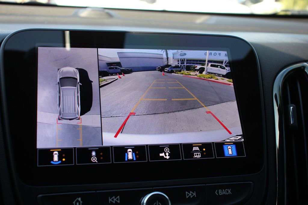 Used 2022 Chevrolet Equinox RS w/ Infotainment Package image 33