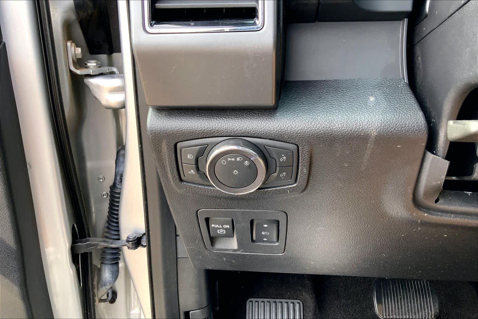 Certified 2019 Ford F150 XLT w/ Equipment Group 302A Luxury AWD/4WD image 36