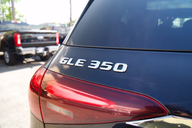 Used 2025 Mercedes-Benz GLE 350 4MATIC image 13