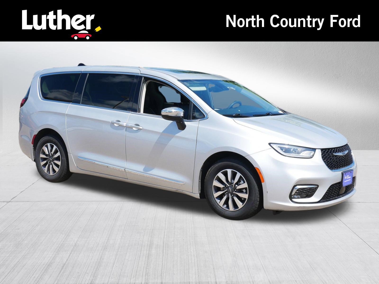 Used 2023 Chrysler Pacifica Limited