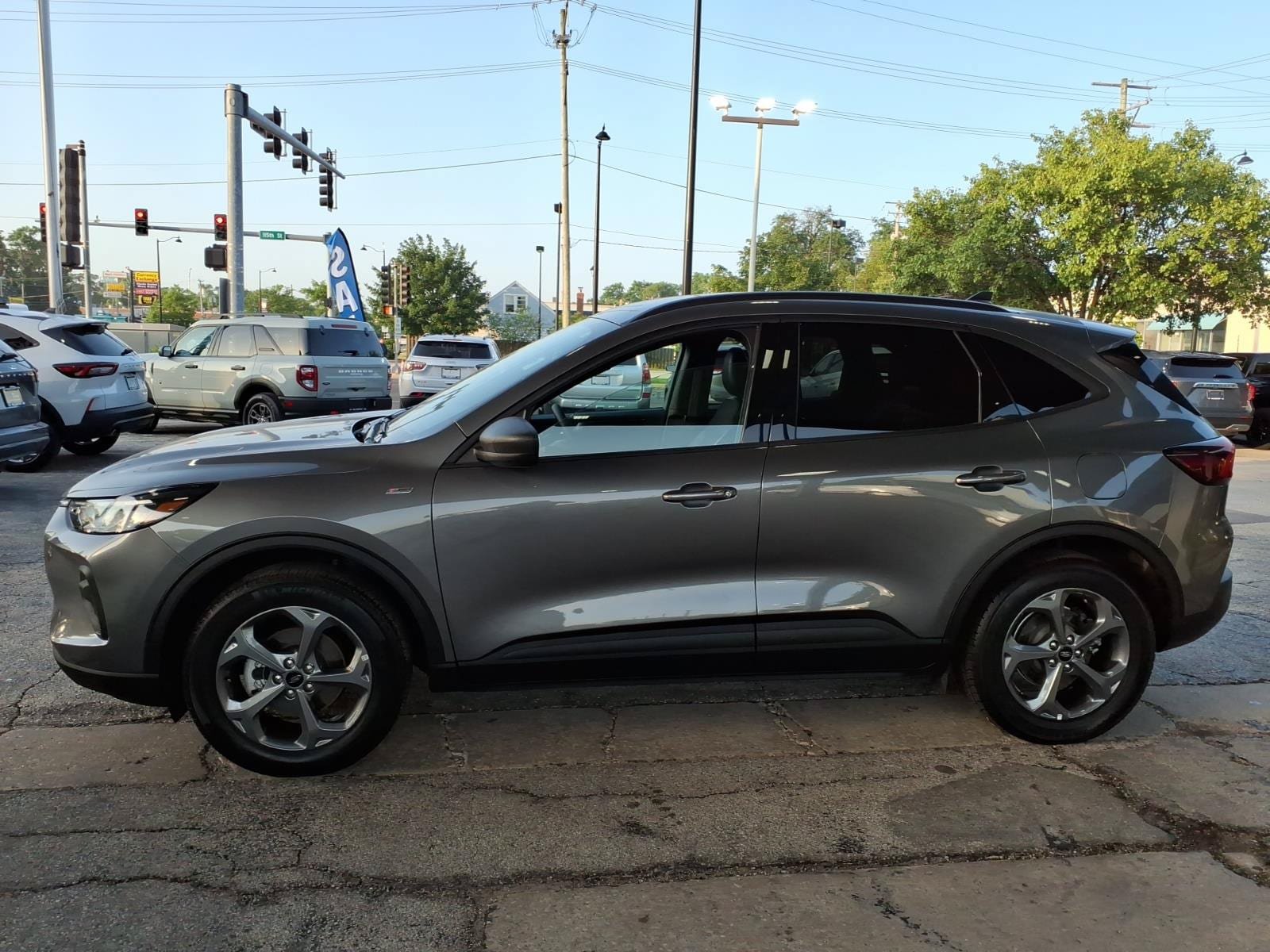 Certified 2025 Ford Escape ST-Line AWD/4WD image 5