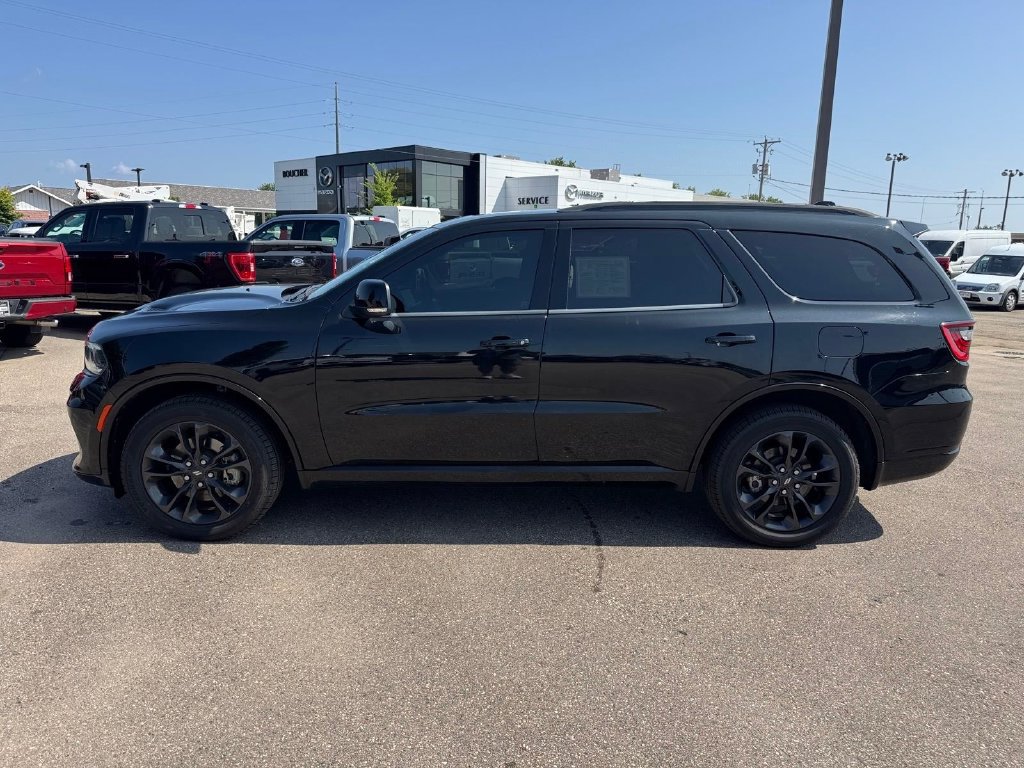 Used 2023 Dodge Durango GT AWD/4WD image 3