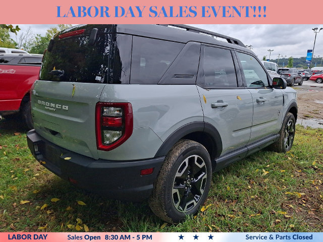 Certified 2024 Ford Bronco Sport Outer Banks w/ Tech Package AWD/4WD image 8