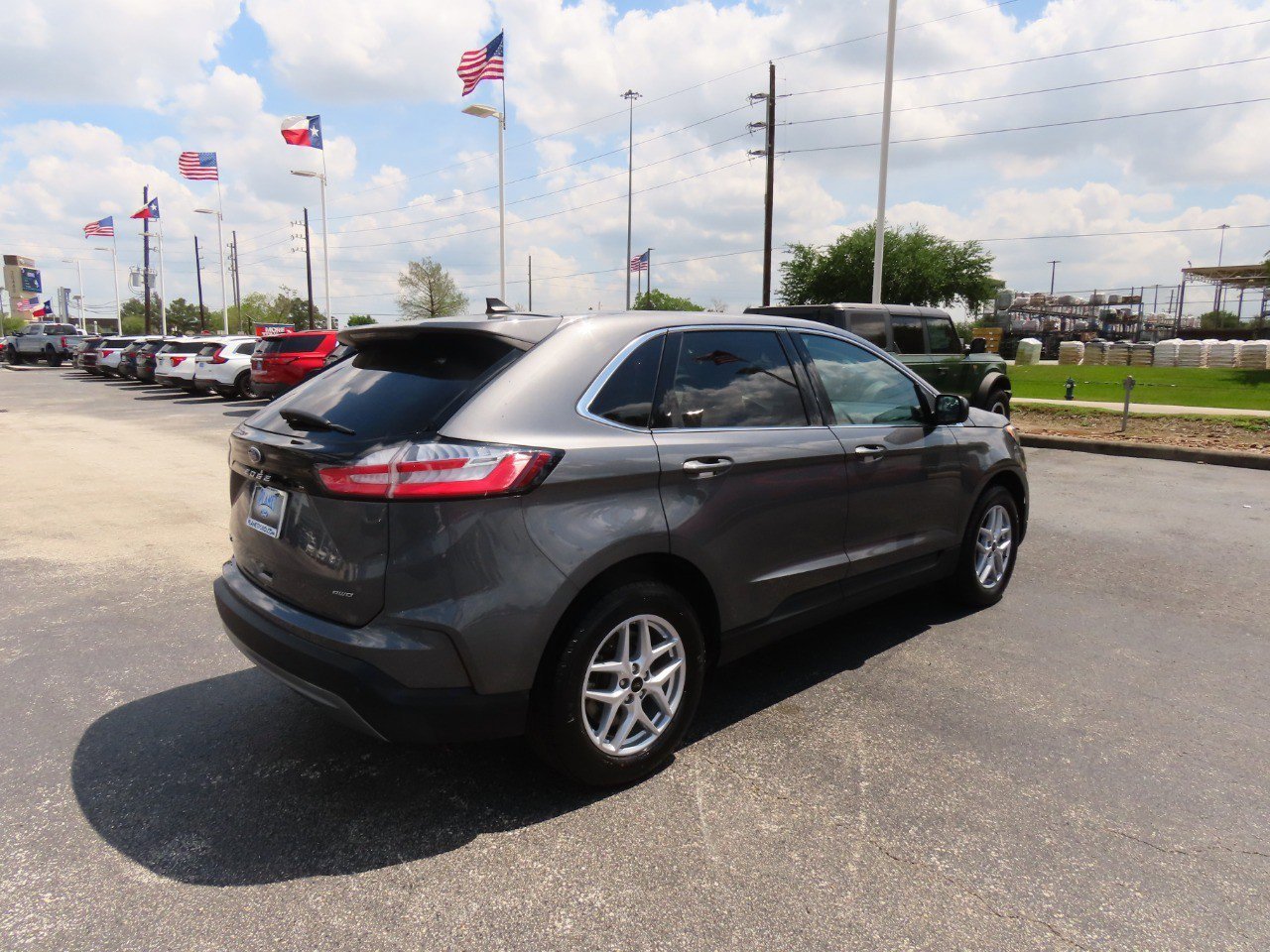 Certified 2024 Ford Edge SEL image 5