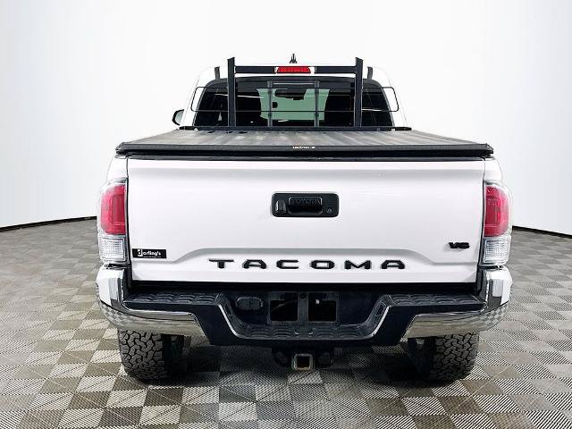 Used 2022 Toyota Tacoma TRD Off-Road AWD/4WD image 6