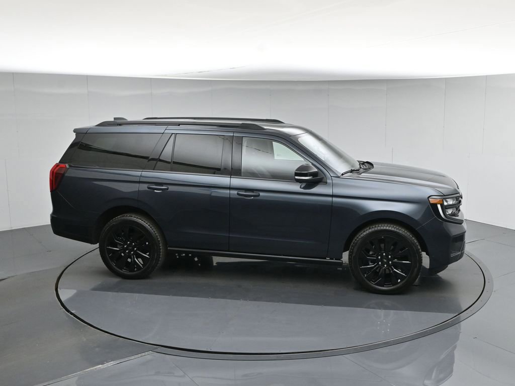 Certified 2025 Ford Expedition Platinum w/ Stealth Appearance Package image 10