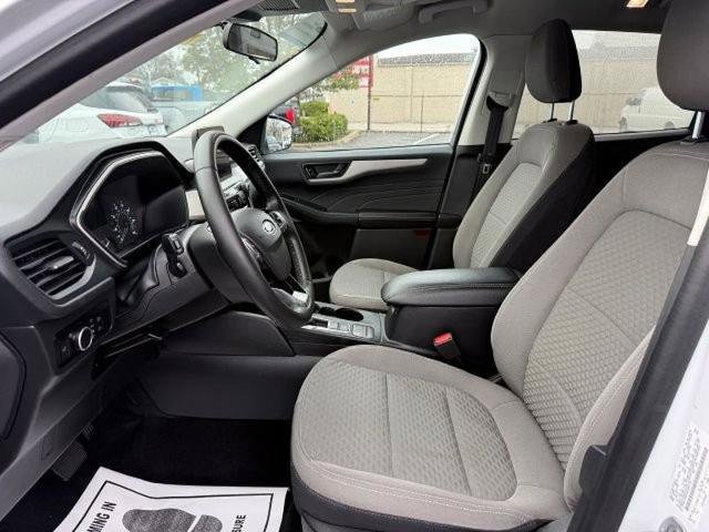 Certified 2022 Ford Escape SE w/ SE Sport Appearance Package image 13