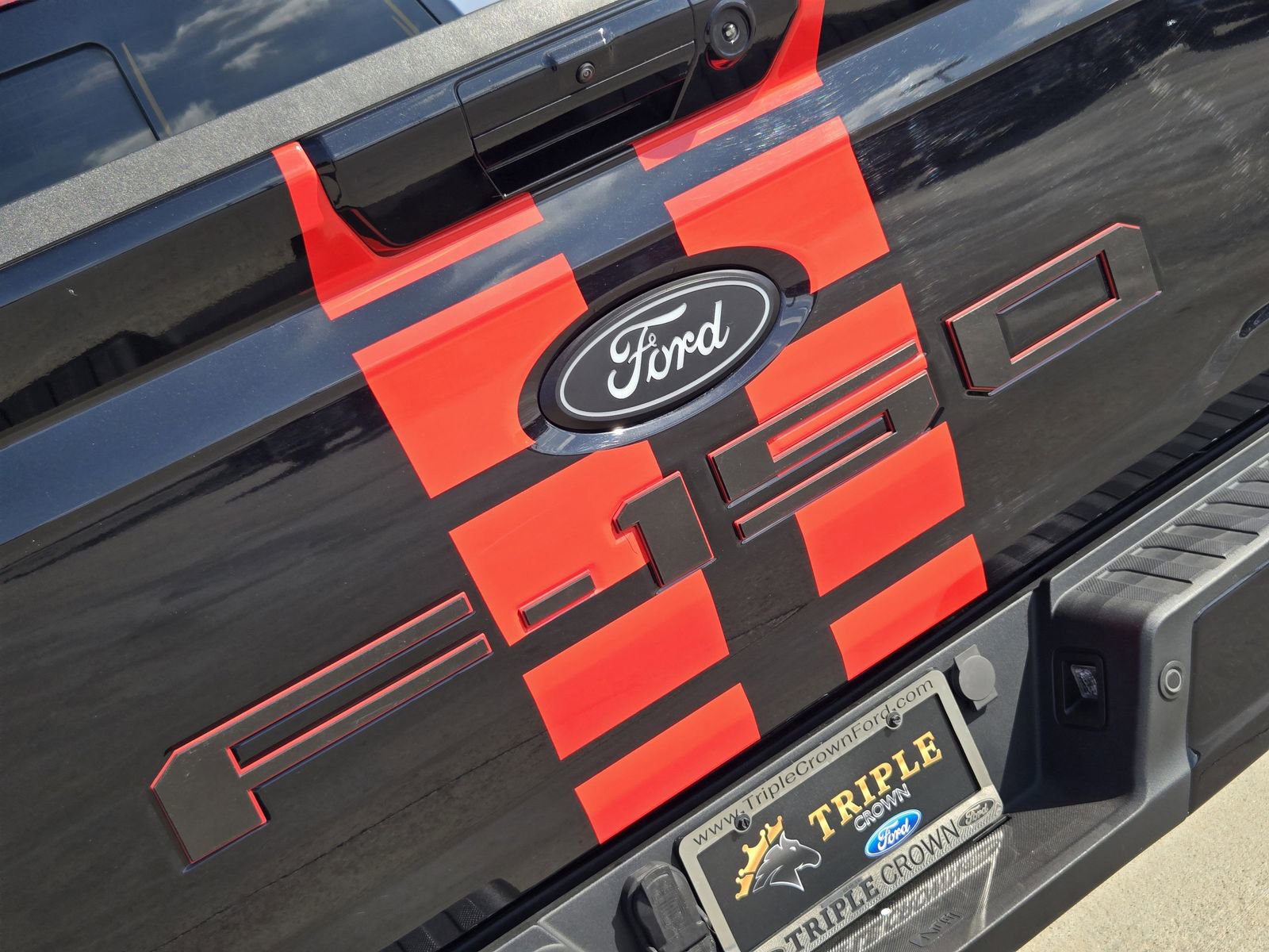 Certified 2023 Ford F150 Lariat image 13