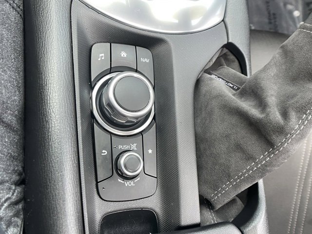 Used 2021 MAZDA MX-5 Miata Club image 29