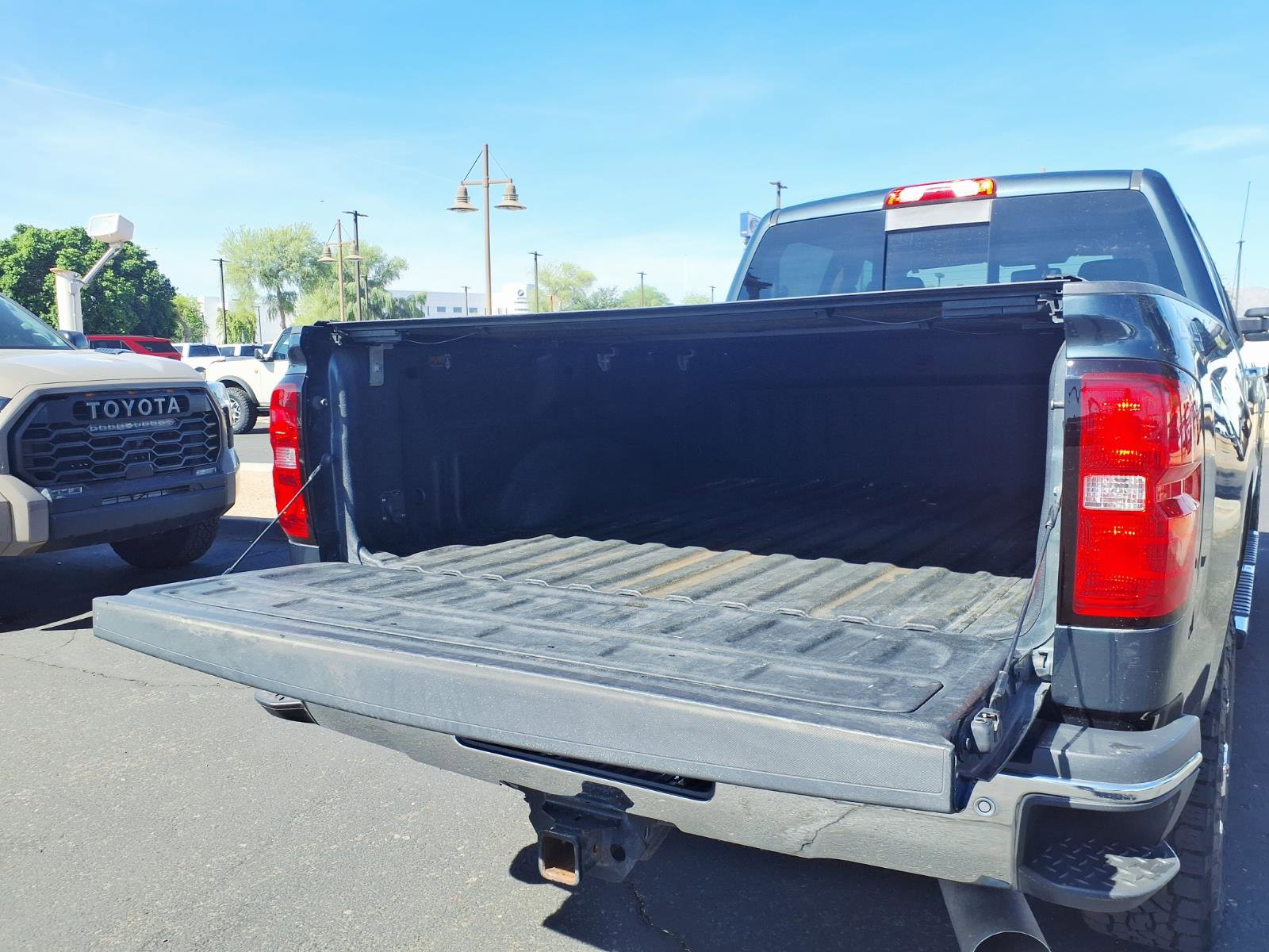 Used 2019 Chevrolet Silverado 2500 LTZ w/ Duramax Plus Package AWD/4WD image 6