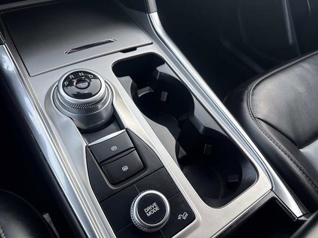 Certified 2022 Ford Explorer XLT w/ Equipment Group 202A image 27