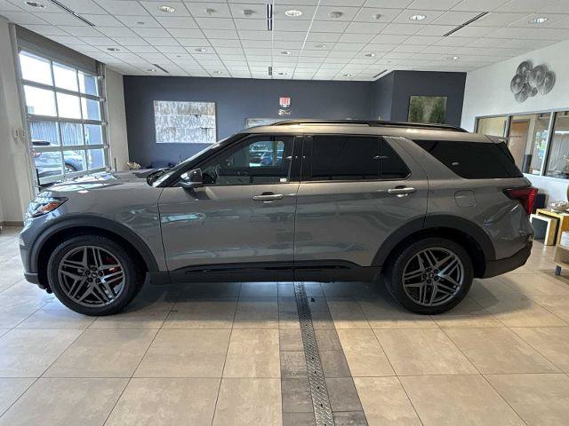 Certified 2025 Ford Explorer ST AWD/4WD image 6