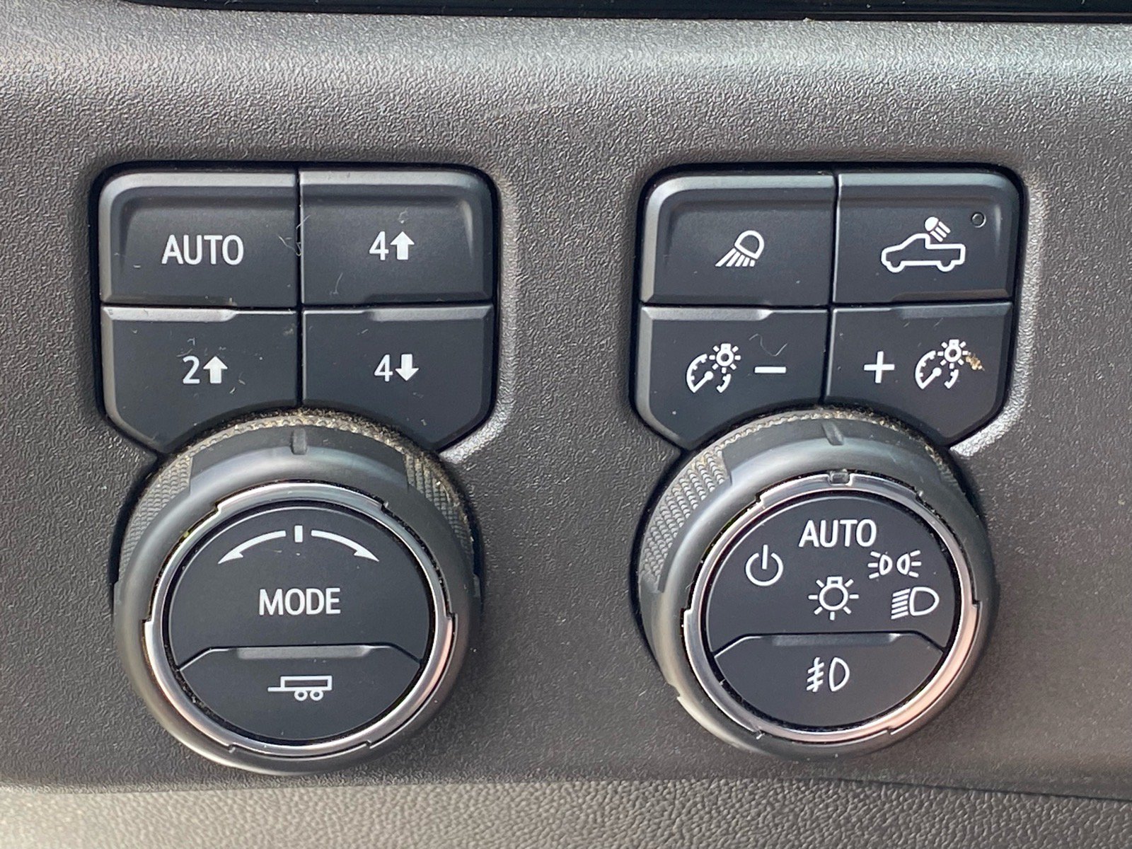 Used 2023 Chevrolet Silverado 1500 LT Trail Boss w/ Convenience Package II AWD/4WD image 20