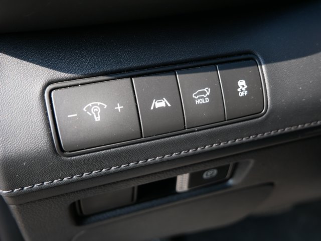 Used 2023 Hyundai Santa Fe Limited AWD/4WD image 17