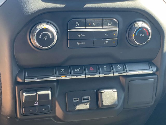 Used 2021 Chevrolet Silverado 1500 Custom Trail Boss AWD/4WD image 23