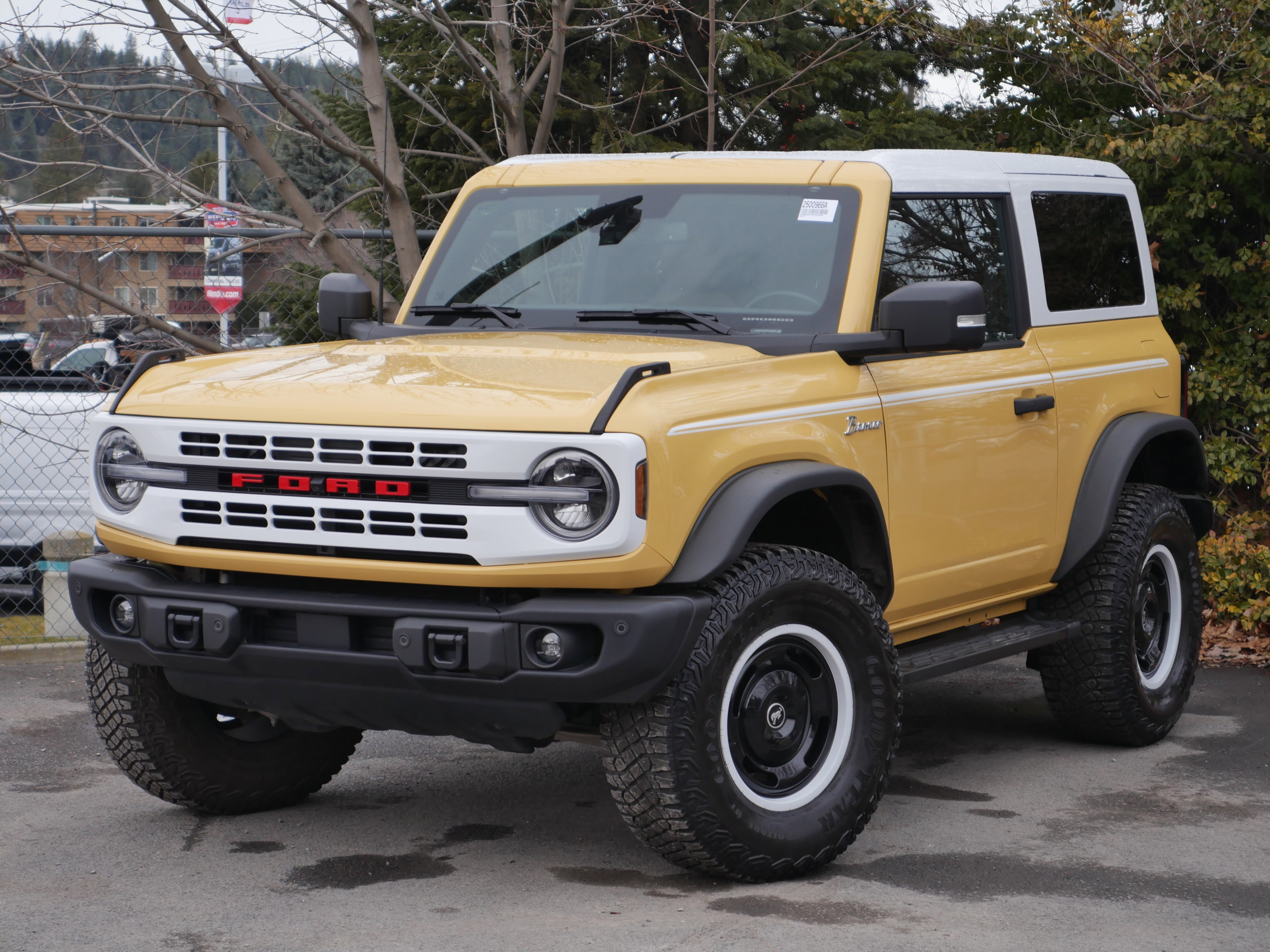 Certified 2024 Ford Bronco Heritage Edition image 7