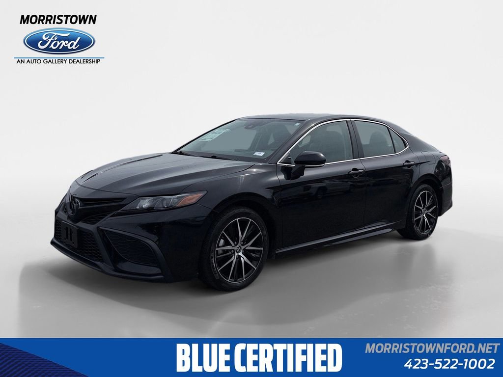 Used 2024 Toyota Camry SE w/ Cold Weather Package