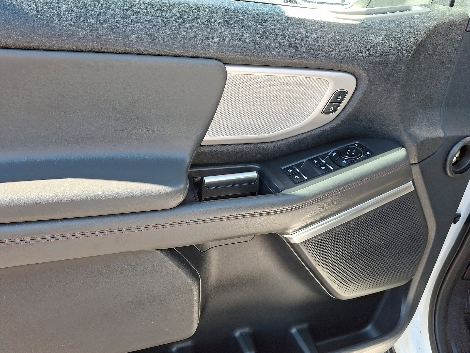 Certified 2025 Ford Expedition Max Active AWD/4WD image 14