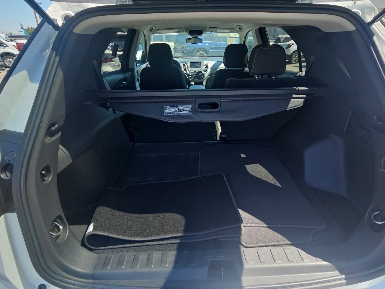 Used 2022 Chevrolet Equinox LT FWD image 9