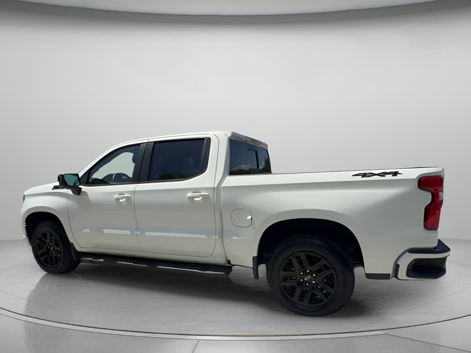 Used 2025 Chevrolet Silverado 1500 RST w/ Dark Appearance Package AWD/4WD image 22