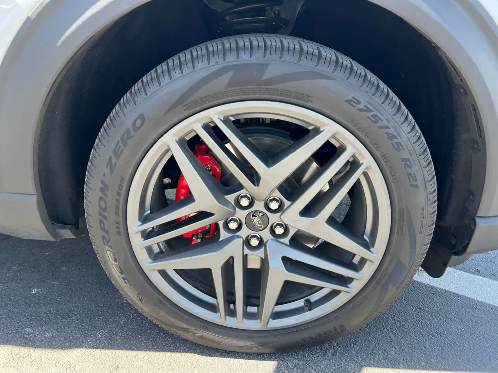 Certified 2025 Ford Explorer ST-Line w/ Premium Package AWD/4WD image 16