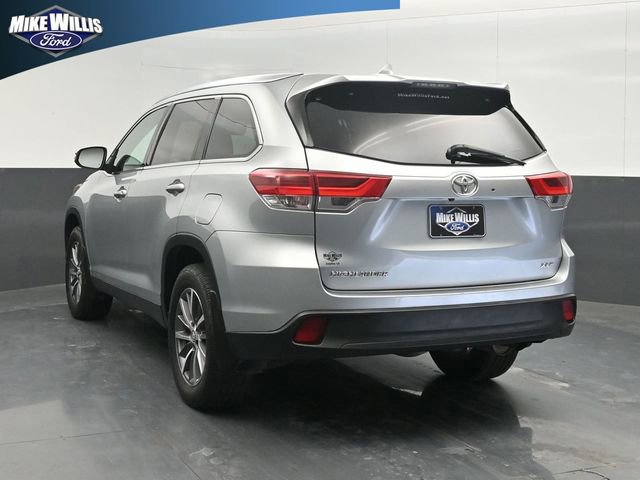 Used 2019 Toyota Highlander XLE FWD image 7