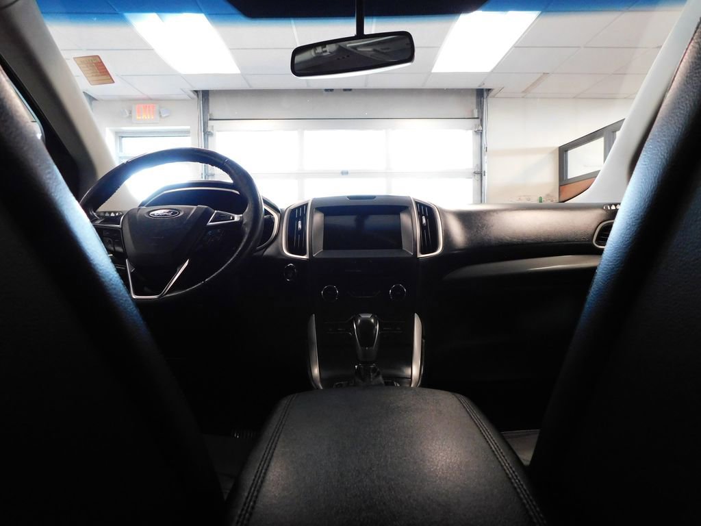 Certified 2018 Ford Edge SEL w/ Equipment Group 201A AWD/4WD image 30