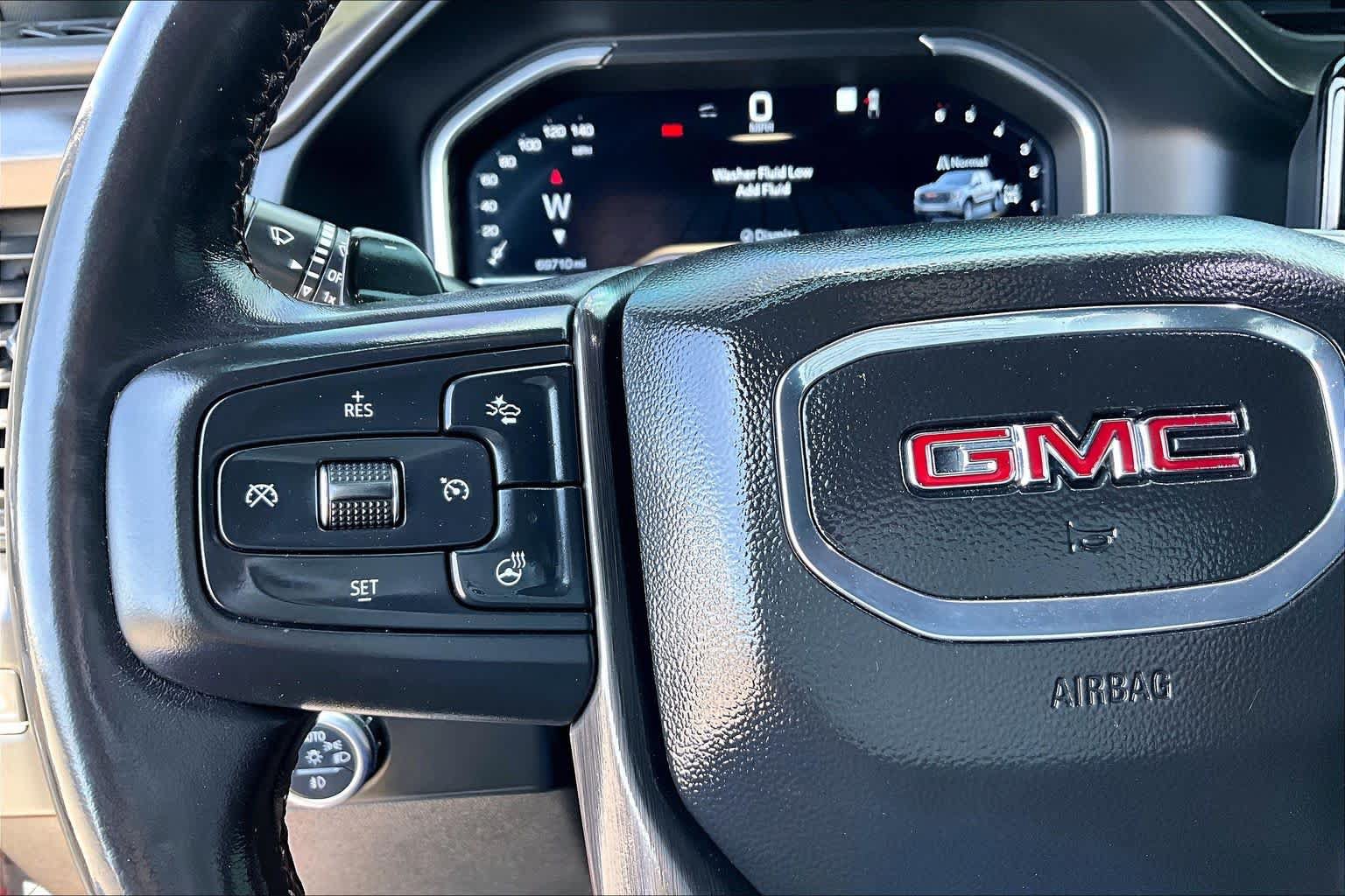 Used 2022 GMC Sierra 1500 AT4 w/ AT4 Premium Package AWD/4WD image 23