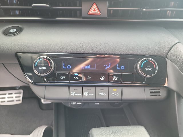 Used 2025 Hyundai Elantra Sport FWD image 19