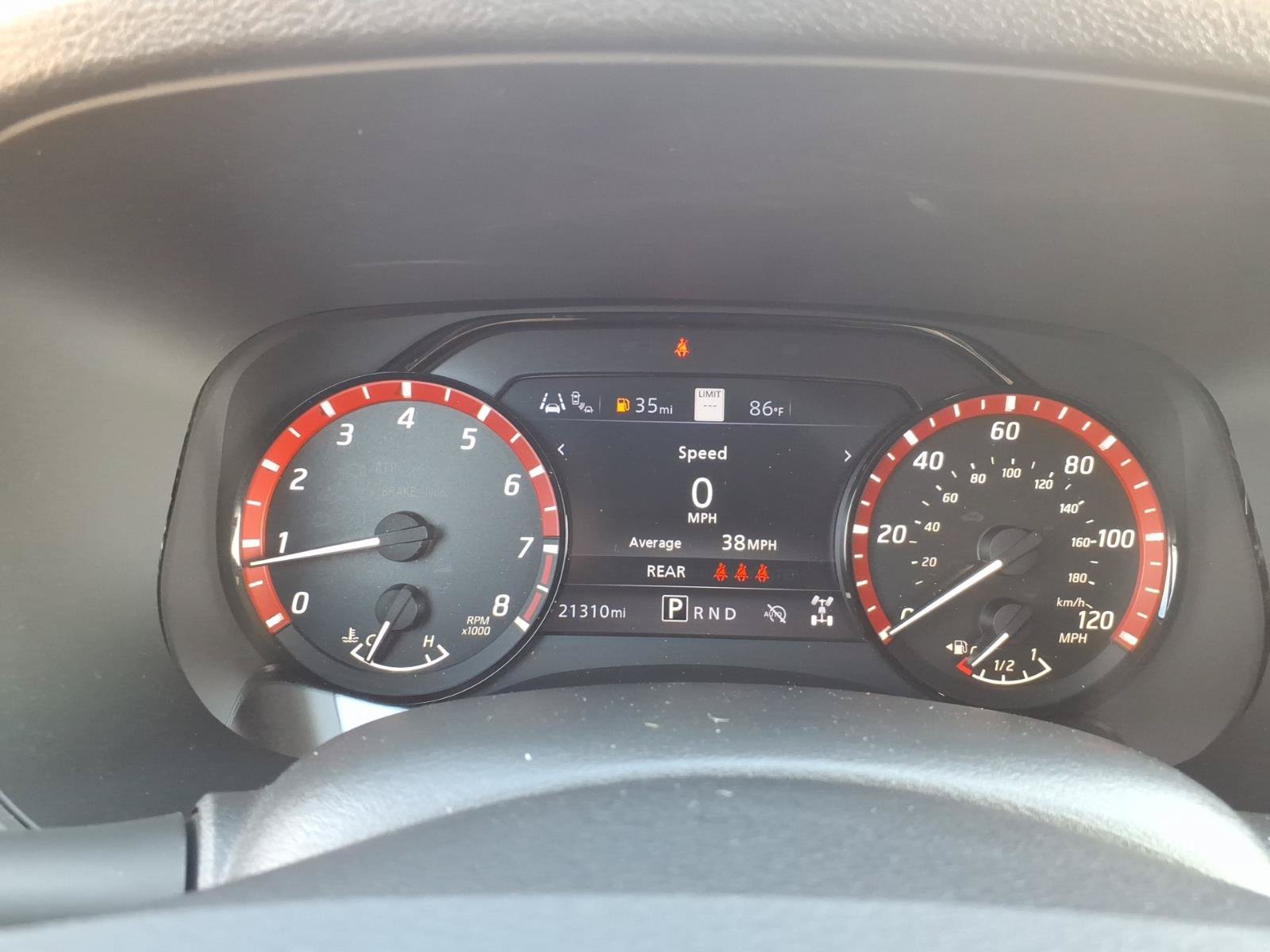 Used 2024 Nissan Frontier PRO-4X w/ Technology Package AWD/4WD image 18