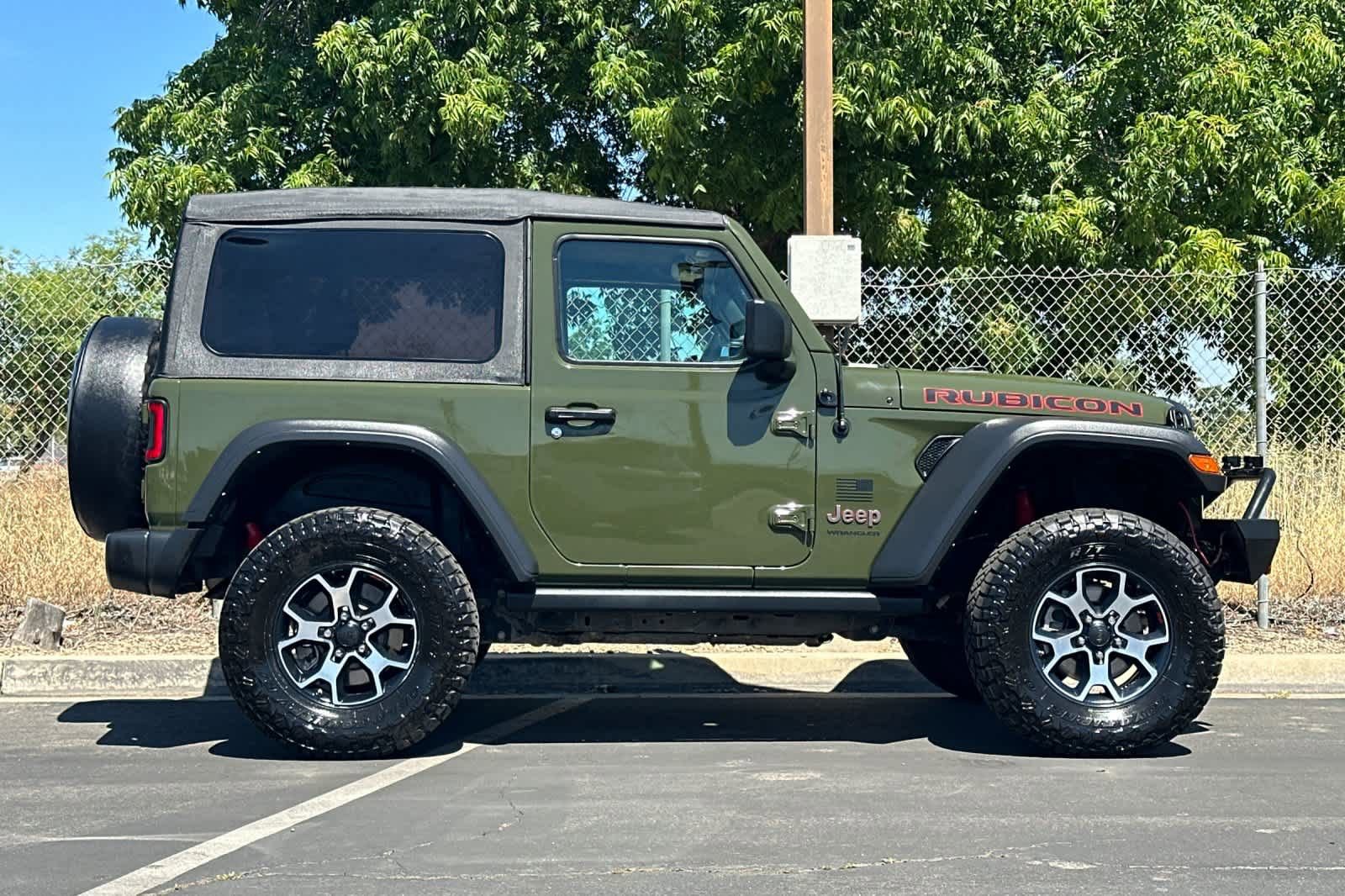 Used 2021 Jeep Wrangler Rubicon w/ Cold Weather Group AWD/4WD image 9