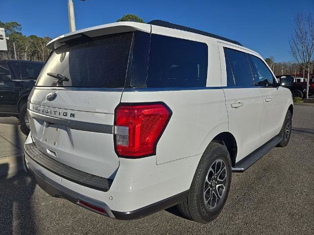 Certified 2023 Ford Expedition XLT image 5