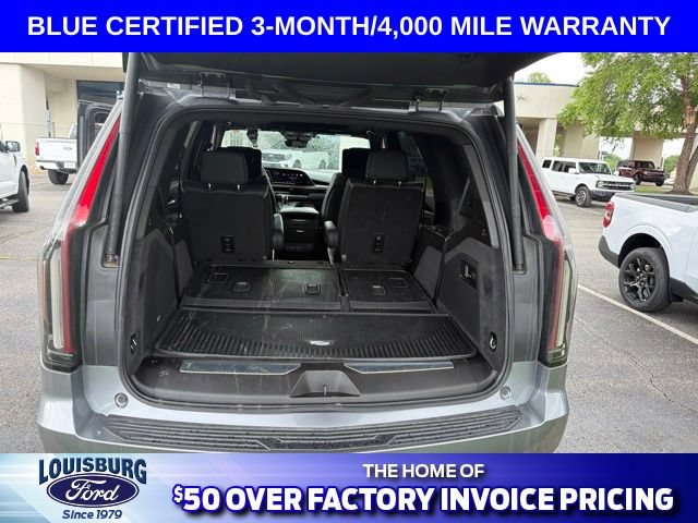 Used 2021 Cadillac Escalade Premium Luxury w/ Driver Assist Tech Package AWD/4WD image 4