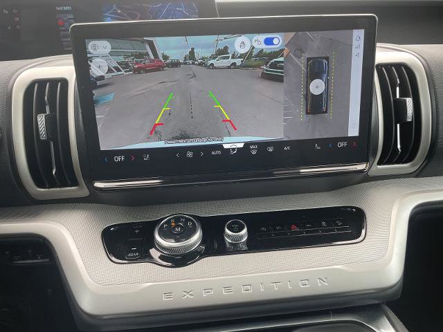 Certified 2025 Ford Expedition Active AWD/4WD image 18