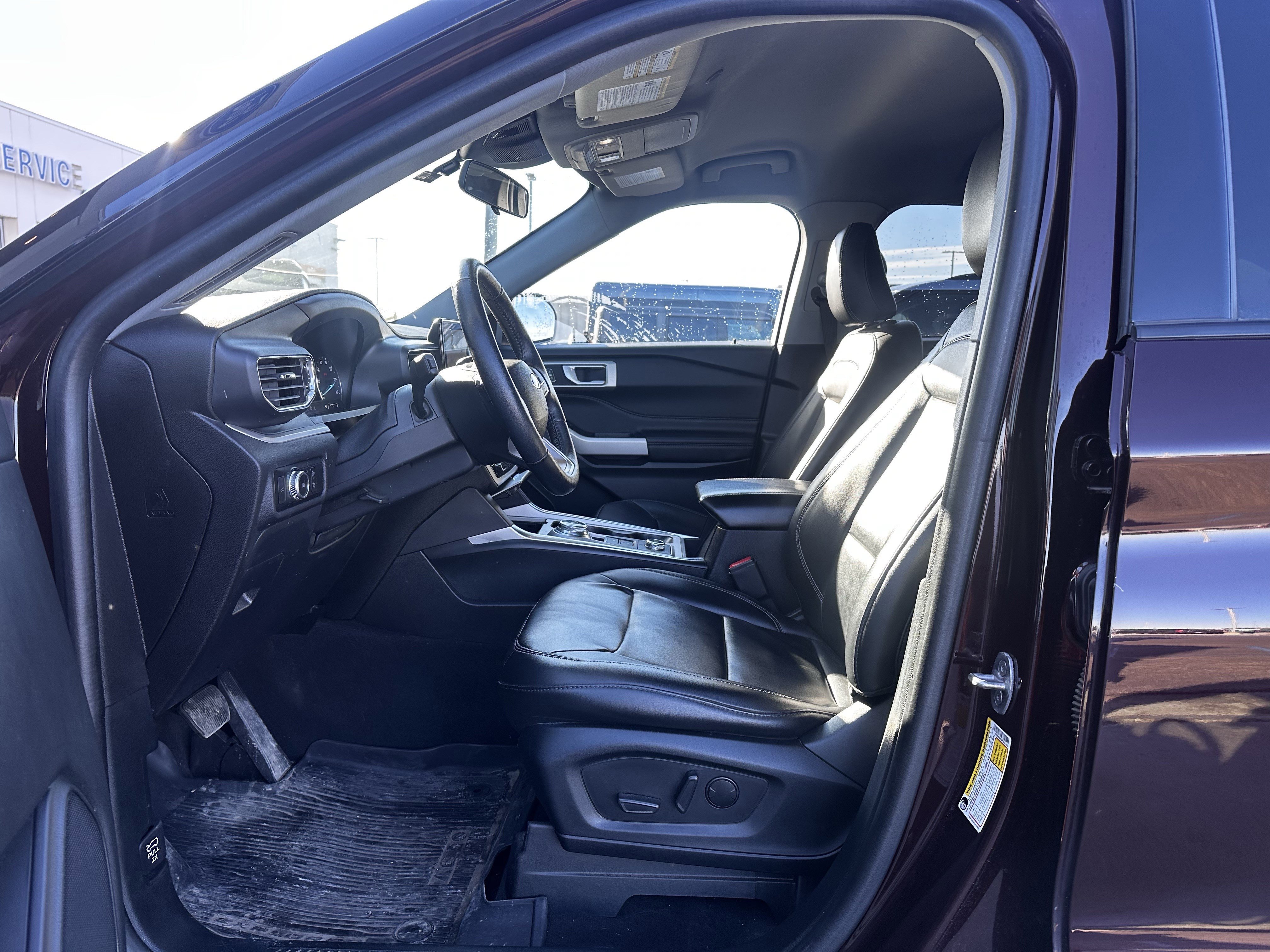 Certified 2023 Ford Explorer XLT w/ Equipment Group 202A image 8