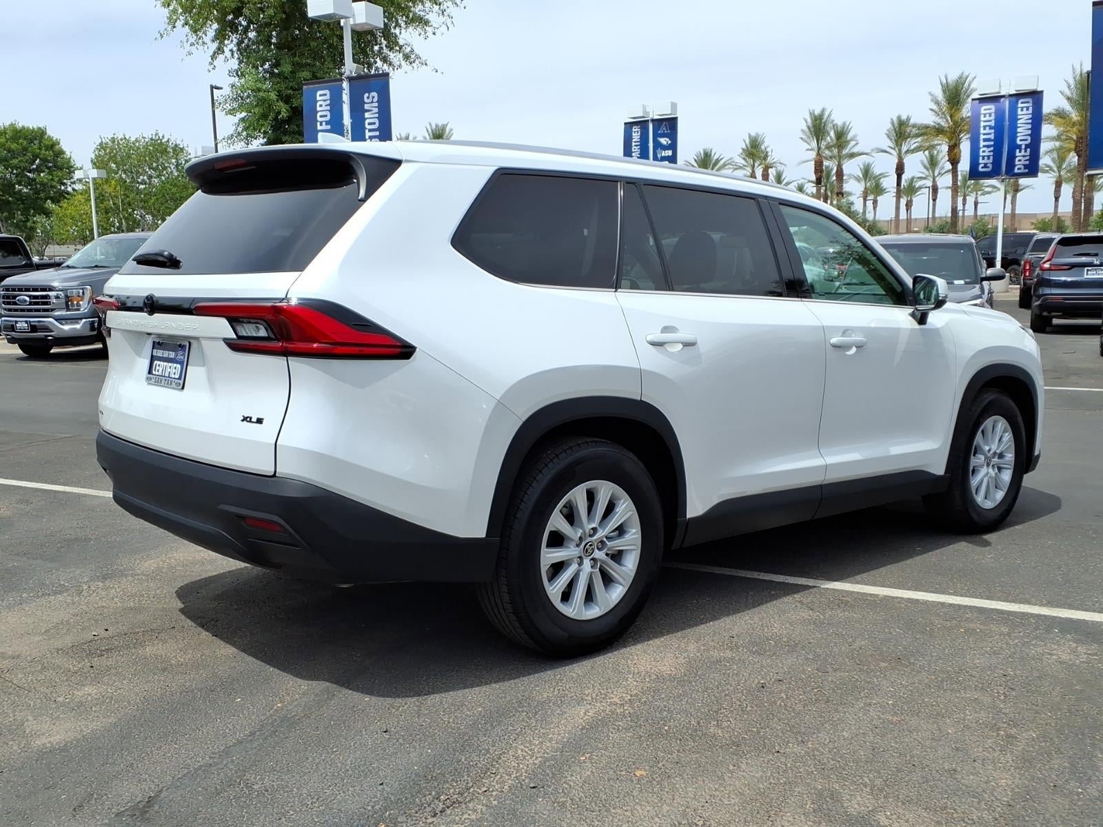 Used 2024 Toyota Grand Highlander FWD image 4