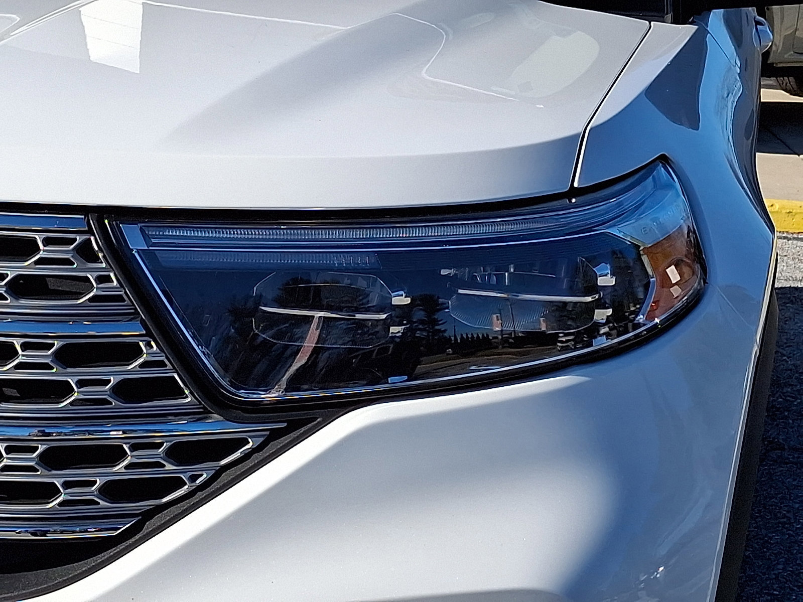 Certified 2023 Ford Explorer Limited w/ Limited Technology Package image 12