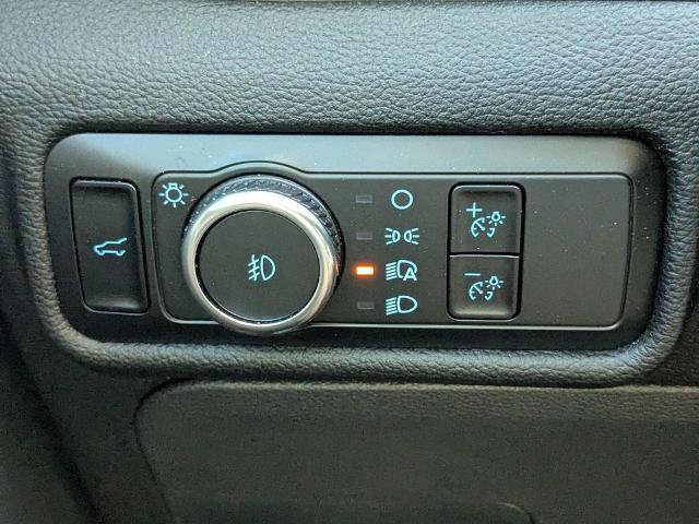 Certified 2023 Ford Explorer Limited w/ Equipment Group 301A RWD image 28