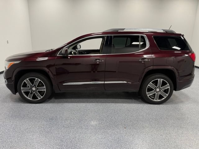 Used 2017 GMC Acadia Denali w/ Technology Package AWD/4WD image 8