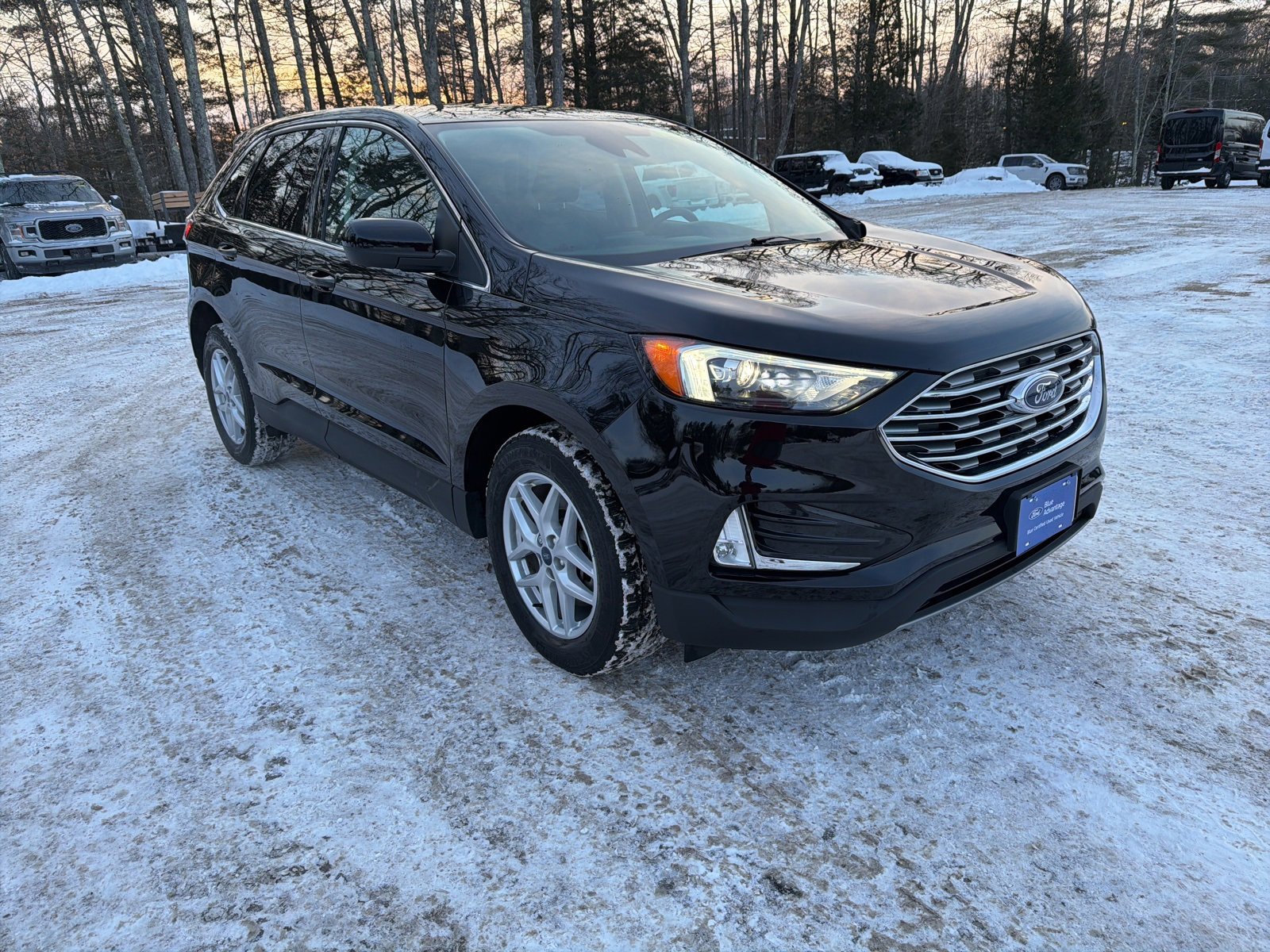 Certified 2022 Ford Edge SEL w/ Convenience Package image 1