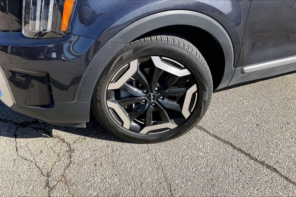 Used 2025 Kia Telluride S image 4