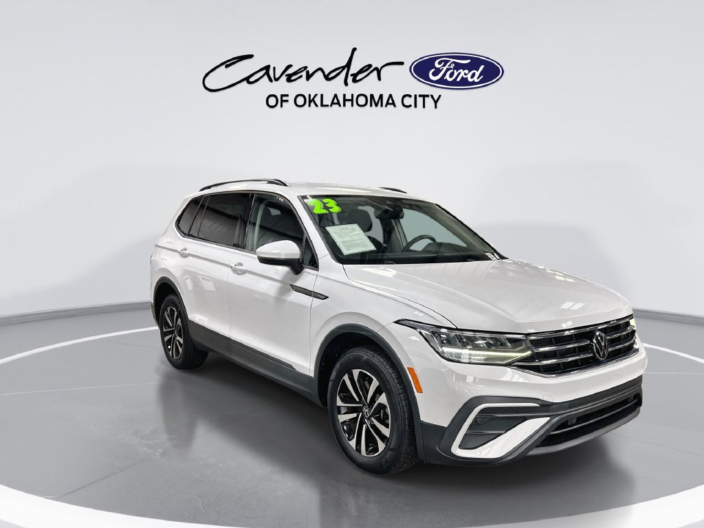 Used 2023 Volkswagen Tiguan S w/ Driver Assistance Package FWD image 2