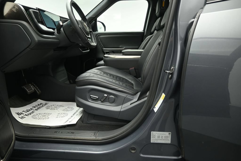 Used 2022 Rivian R1T Launch Edition AWD/4WD image 8